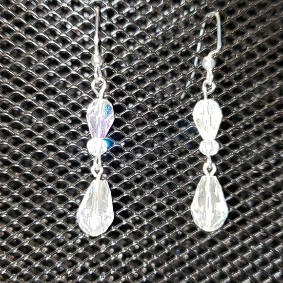 Silver and iridescent crystal earrings - Picture 6 of 7